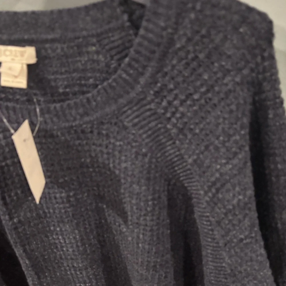 NWT ✨ J. Crew women’s Dark Blue Crewneck Sweater size Large